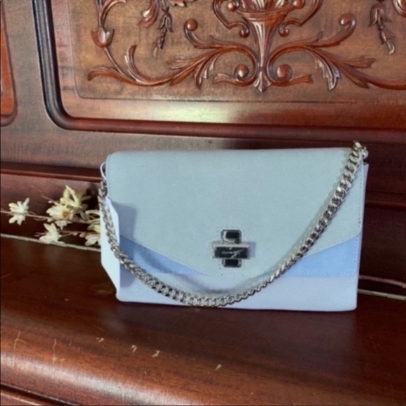 🎀NWT🎀Ted Baker Chic Twist Lock Convertible Purse : Lite Grey - Picture 2 of 11